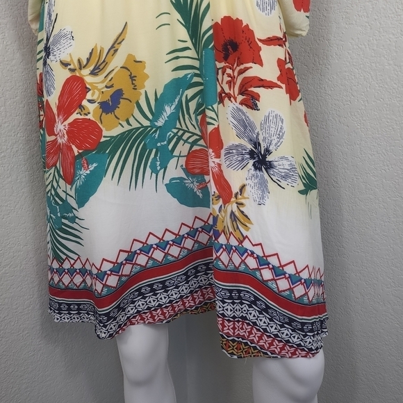 NWT Umgee Tropical Print Cinch Waist Dress Size M - Picture 3 of 8